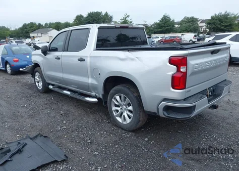 2020 Chevrolet Silverado 1500 4Wd Short Bed Custom z USA, uszkodzony, nr VIN 3GCPYBEK1LG149174